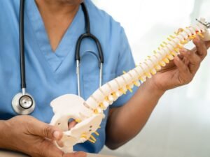 dokter die stenose uitlegt